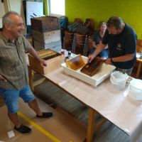 2024_08_18_Honig_schleudern_005